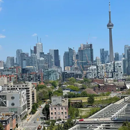 Toronto Skyline View Condo Liberty Village